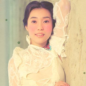 芈月光溜溜屁股被猛操调教骚屄
