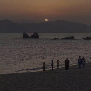 芈月光溜溜屁股被猛操调教骚屄
